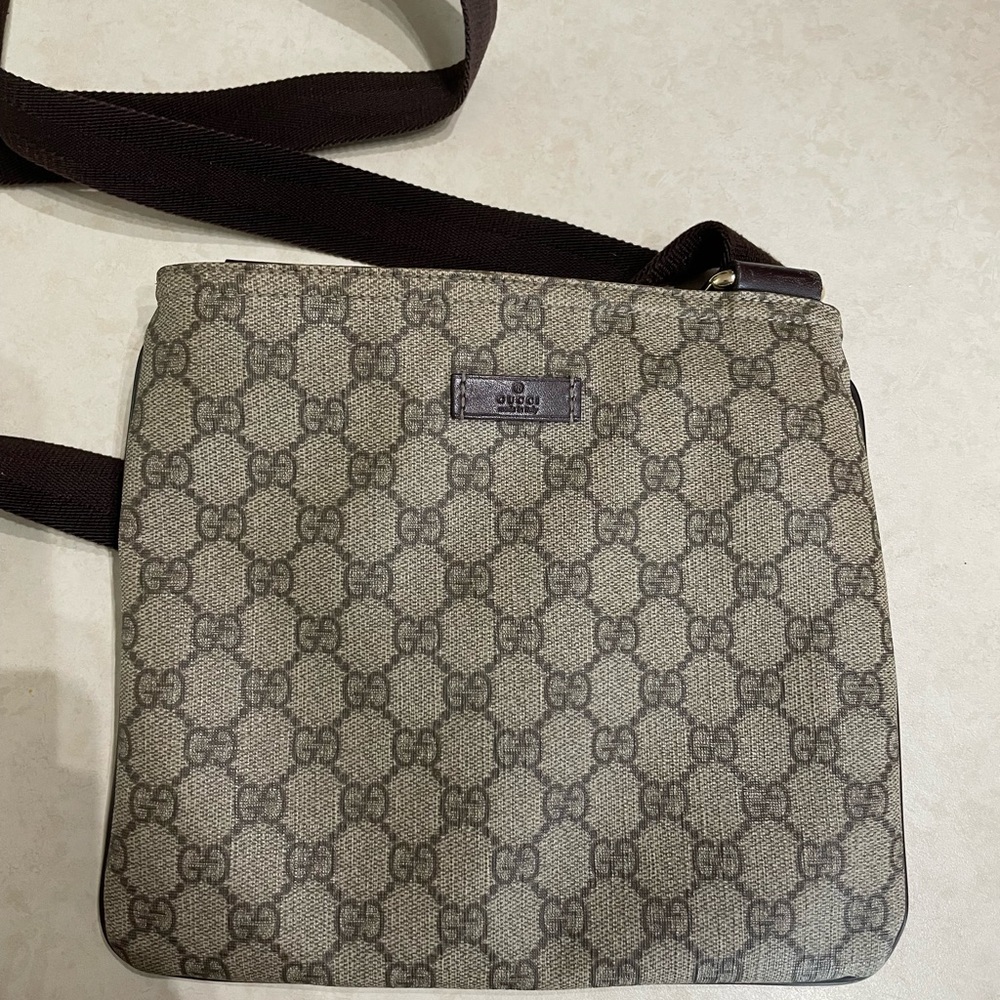 Gucci Messenger bag